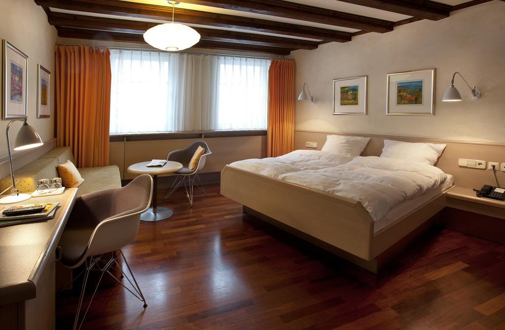 Hotel Scholl Schwabisch Hall Ruang foto