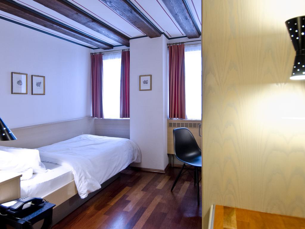 Hotel Scholl Schwabisch Hall Ruang foto