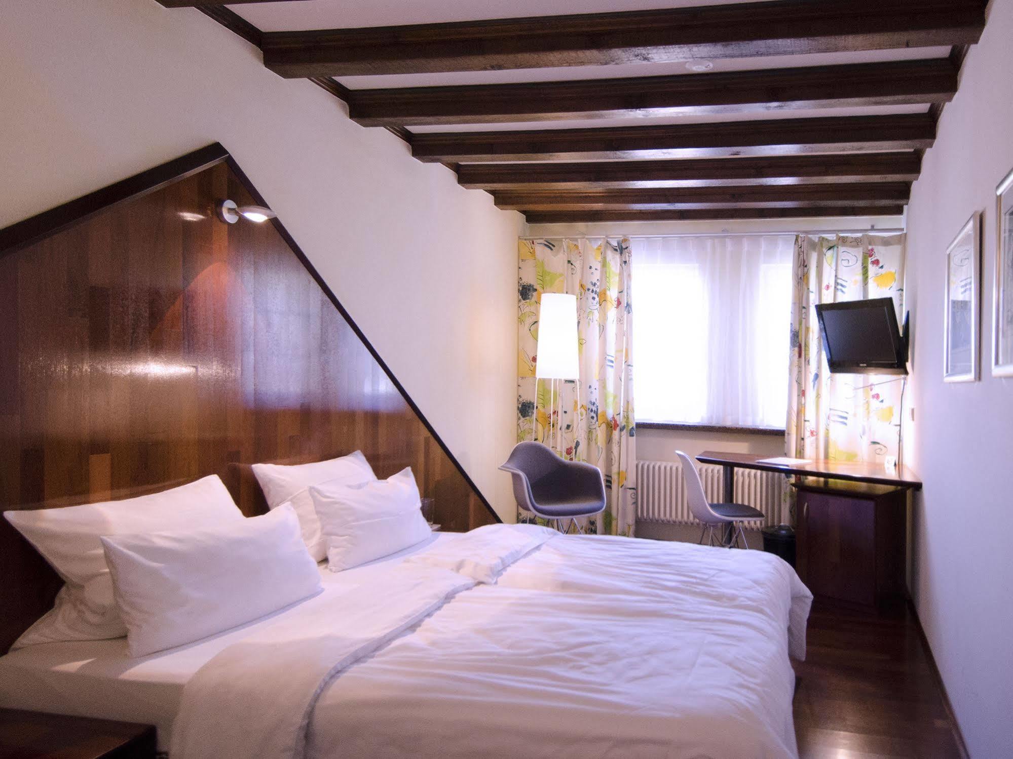 Hotel Scholl Schwabisch Hall Bagian luar foto
